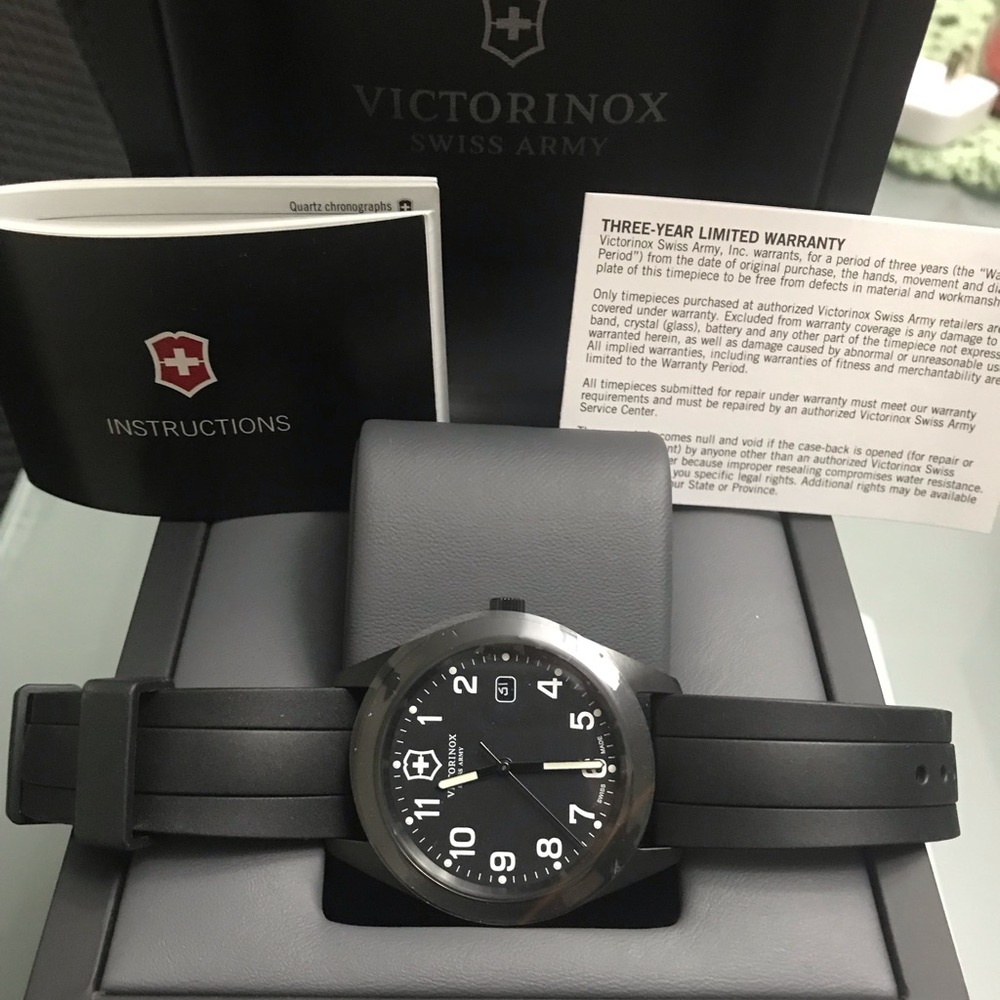 Brand new Victorinox Swiss Army watch